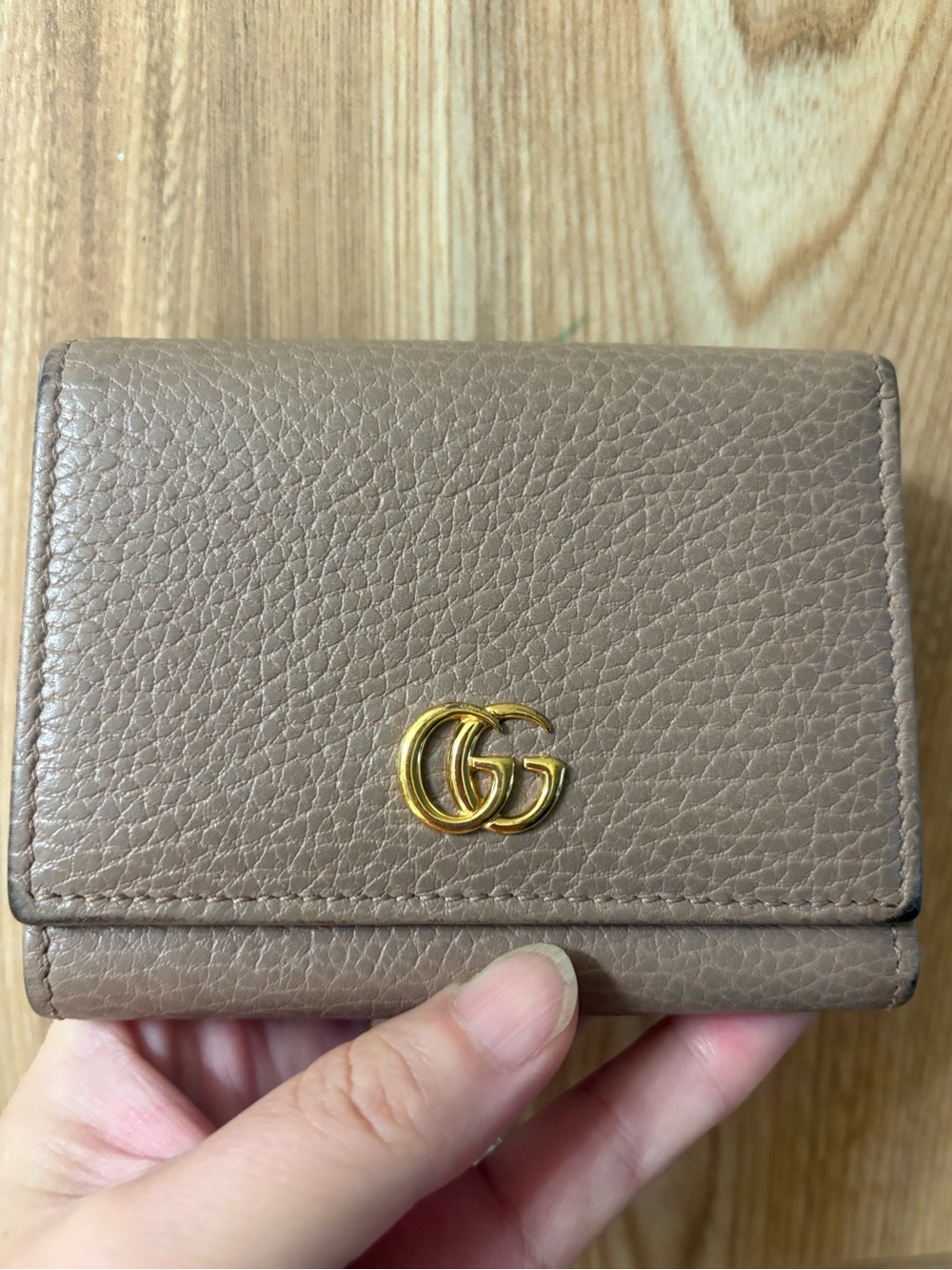 Authentic Gucci Marmont GG Tri-fold Beige Gold Logo Leather Compact Wallet